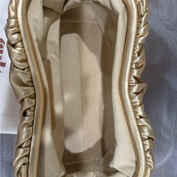 NWT - Cult Gaia Dulce shoulder bag, Brass , gold chain. BRAND NEW - Picture 5 of 9